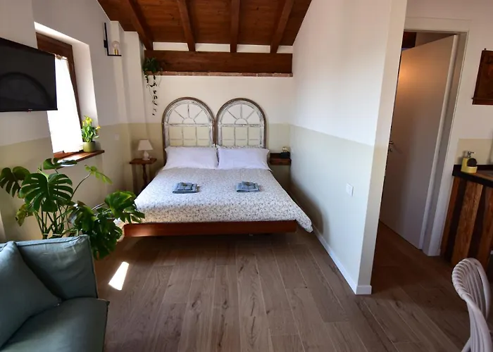 Apartman Il Giardino Di Berbech Citta Alta *